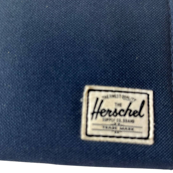Herschel Supply Company Wallet Zippered Closure - Picture 3 of 5